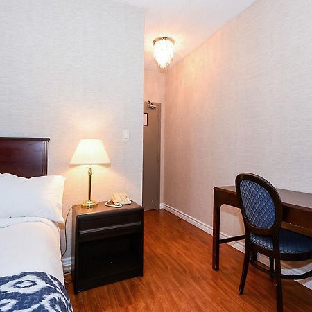 Ottawa Inn Hotel Екстериор снимка
