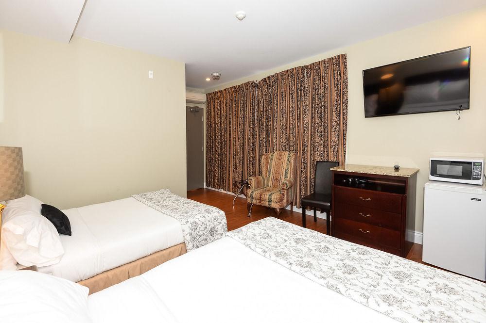 Ottawa Inn Hotel Екстериор снимка